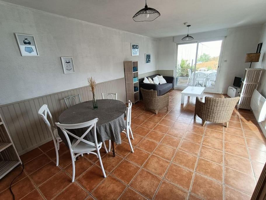 Maison 6 Pers Proche Plage De Tanchet La Pironnière Exterior foto